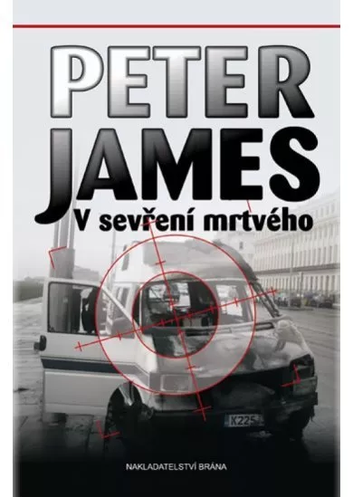 V sevření mrtvého
